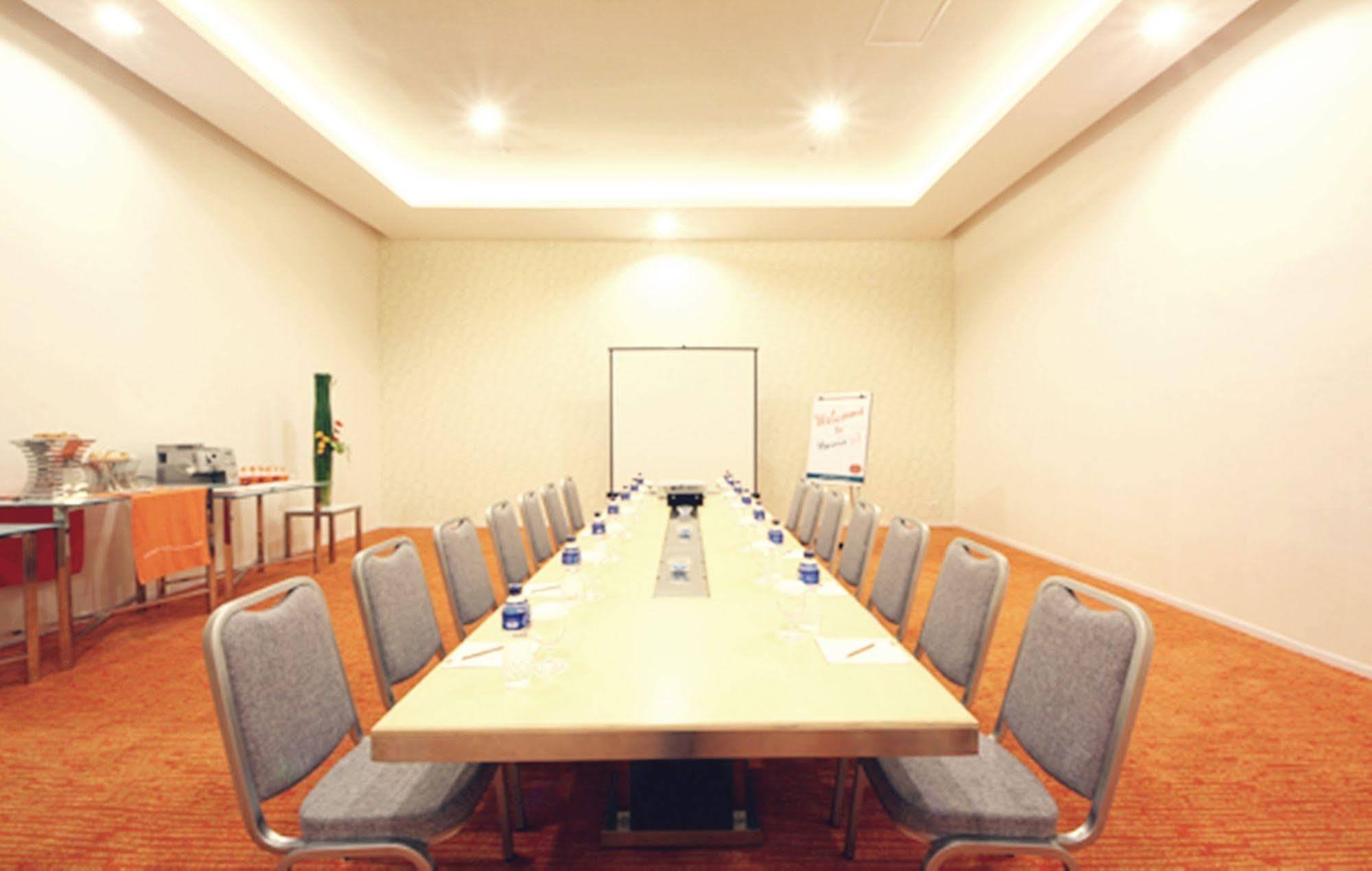 Pop! Hotel Festival Citylink Bandung Ngoại thất bức ảnh