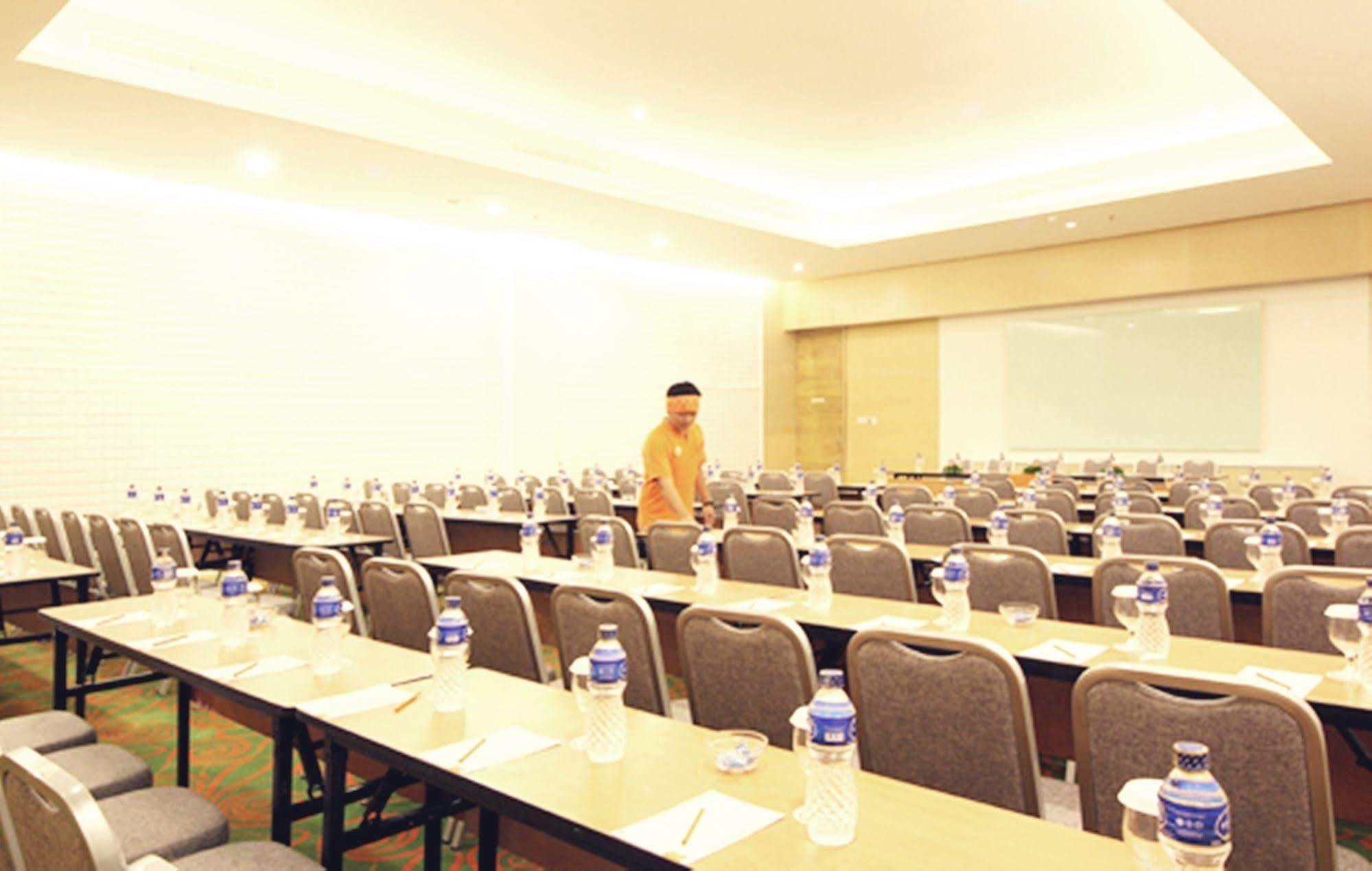 Pop! Hotel Festival Citylink Bandung Ngoại thất bức ảnh